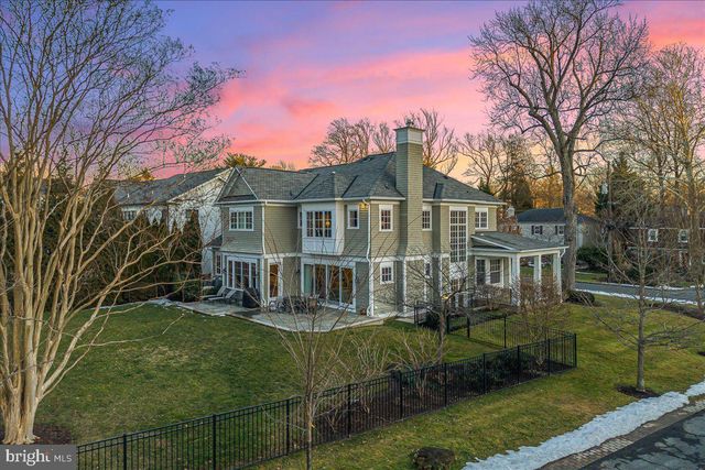 5709 OLDCHESTER RD, Bethesda, MD 20817