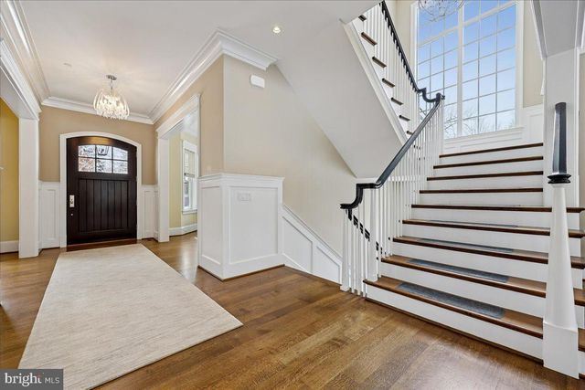 5709 OLDCHESTER RD, Bethesda, MD 20817