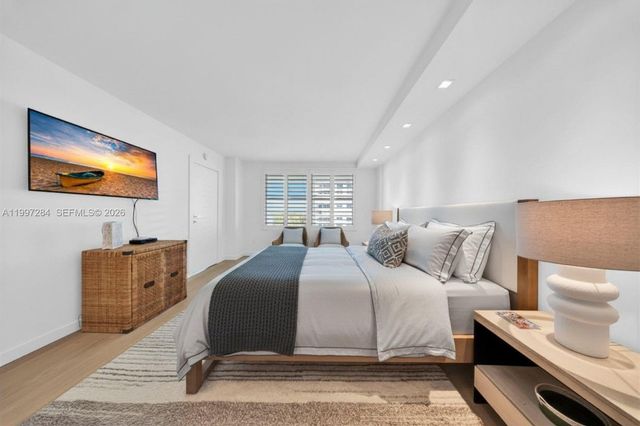 199 Ocean Lane Dr 602, Key Biscayne, FL 33149