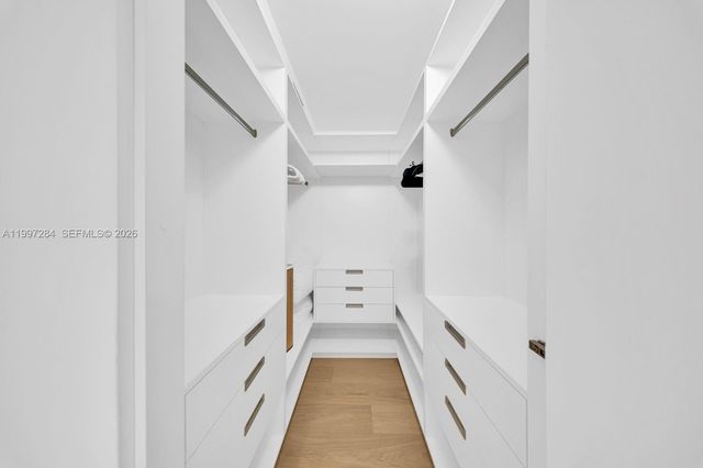 199 Ocean Lane Dr 602, Key Biscayne, FL 33149