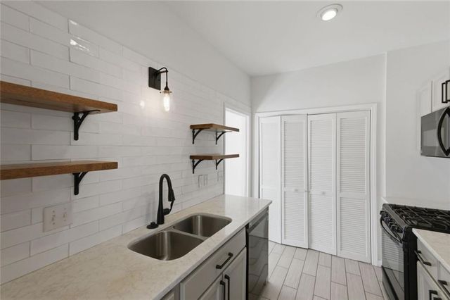 2340 Brockett Road, Tucker, GA 30084