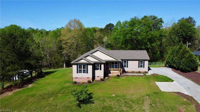 2212 Becks Church Road, Lexington, NC 27292