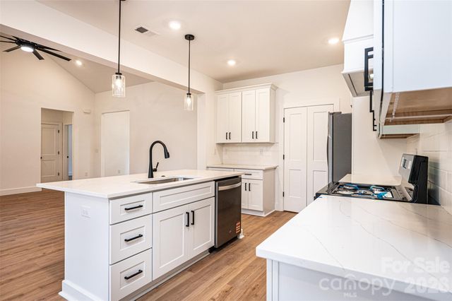 2157 Anchor Lane, Connelly Springs, NC 28612