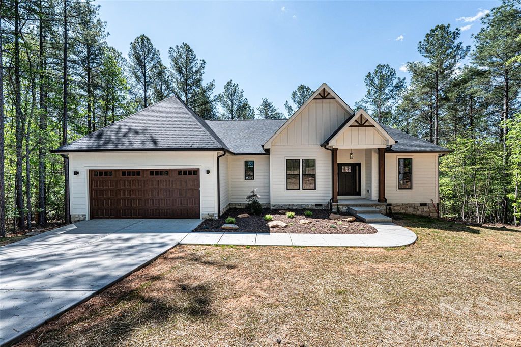 2157 Anchor Lane, Connelly Springs, NC 28612