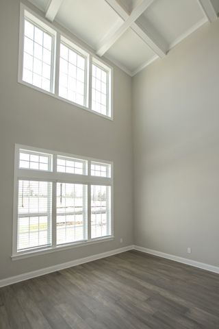 5952 Hunt Valley Drive, Spring Hill, TN 37174