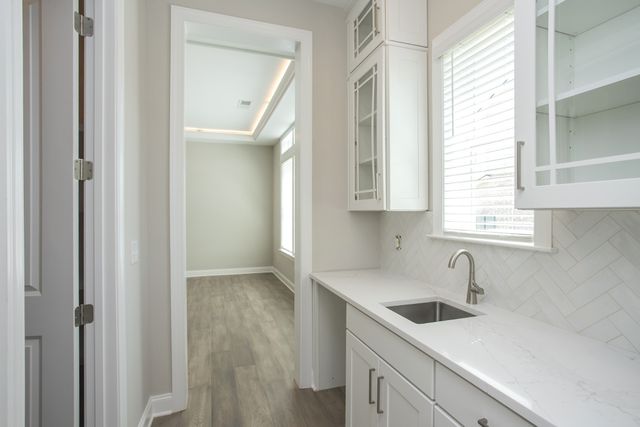 5952 Hunt Valley Drive, Spring Hill, TN 37174