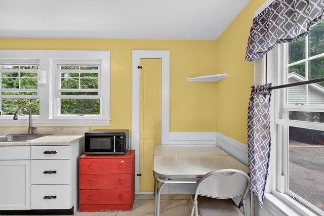 46 Tilton Ave, Lunenburg, MA 01462