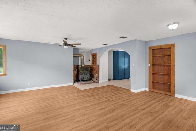 5837 Youmans Chapel Road, Blackshear, GA 31516
