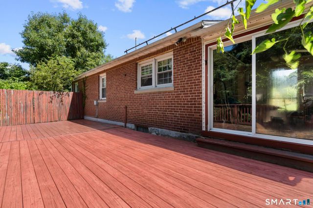 33 Garrassino Place, Waterbury, CT 06706