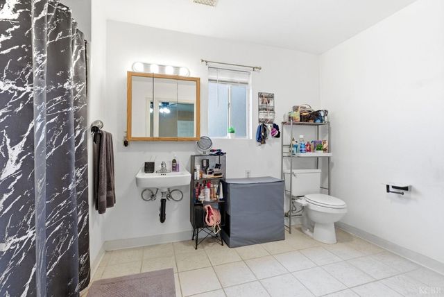 469 Pomegranate, Woodlake, CA 93286