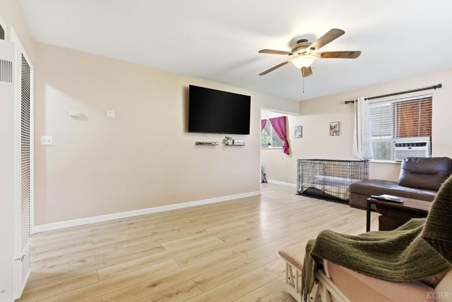 469 Pomegranate, Woodlake, CA 93286