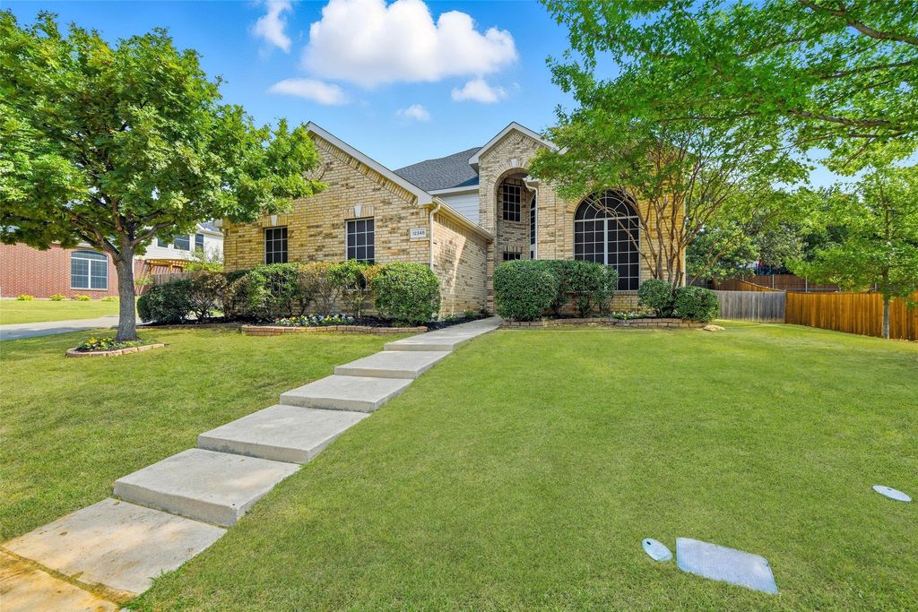 12348 Shale Drive, Fort Worth, TX 76244