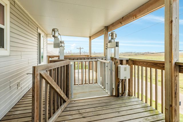 56 Marlin Lane, Freeport, TX 77541