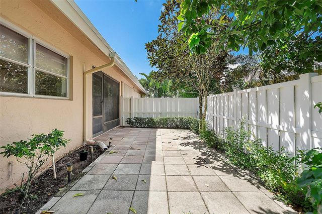 8230 Springtree Road, Boca Raton, FL 33496
