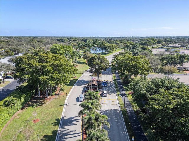 8230 Springtree Road, Boca Raton, FL 33496