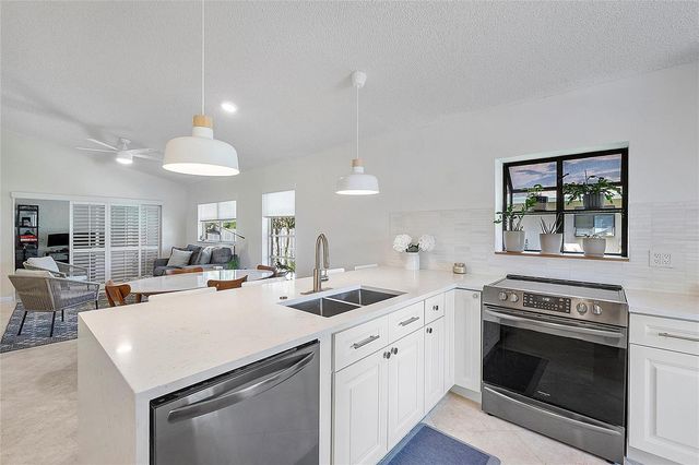 8230 Springtree Road, Boca Raton, FL 33496