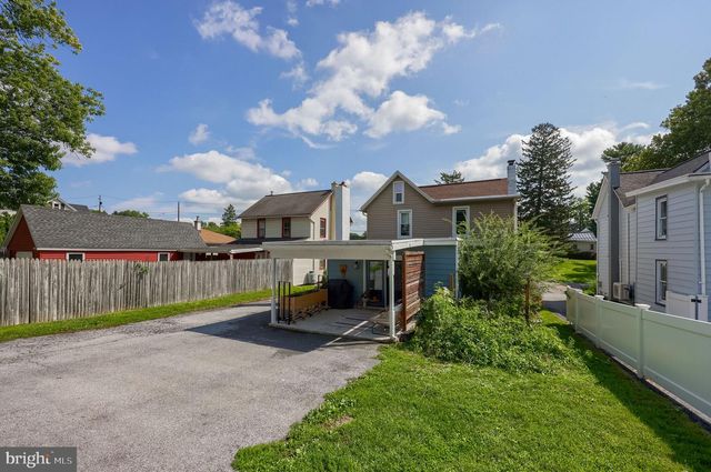 130 S STATE ST, Brownstown, PA 17508