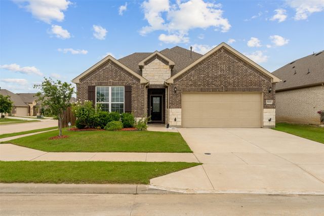 5901 Silverhollow Drive, Fort Worth, TX 76137