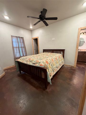 434 County Road 1127 N, Cumby, TX 75433