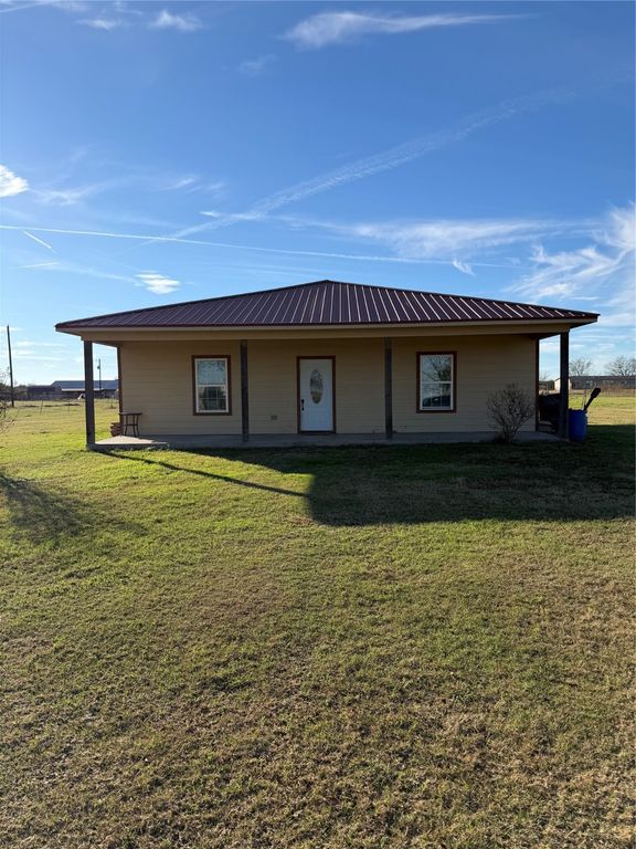 434 County Road 1127 N, Cumby, TX 75433