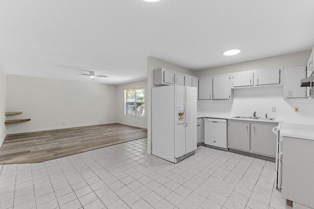 13868 York Court C, Wellington, FL 33414