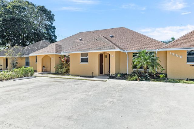 13868 York Court C, Wellington, FL 33414