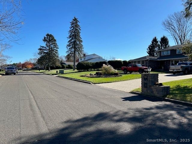 24 Colonial Drive, Waterford, CT 06385