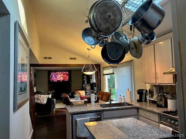 24 Colonial Drive, Waterford, CT 06385