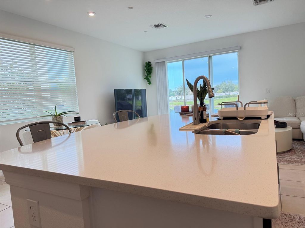 Image 16 of property listing at 2078 CRYSTAL BELL STREET, Orlando, FL 32824