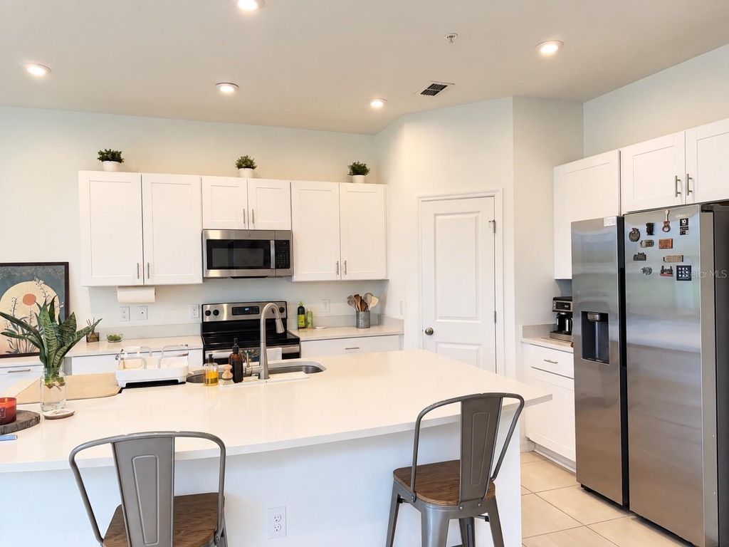 Image 17 of property listing at 2078 CRYSTAL BELL STREET, Orlando, FL 32824