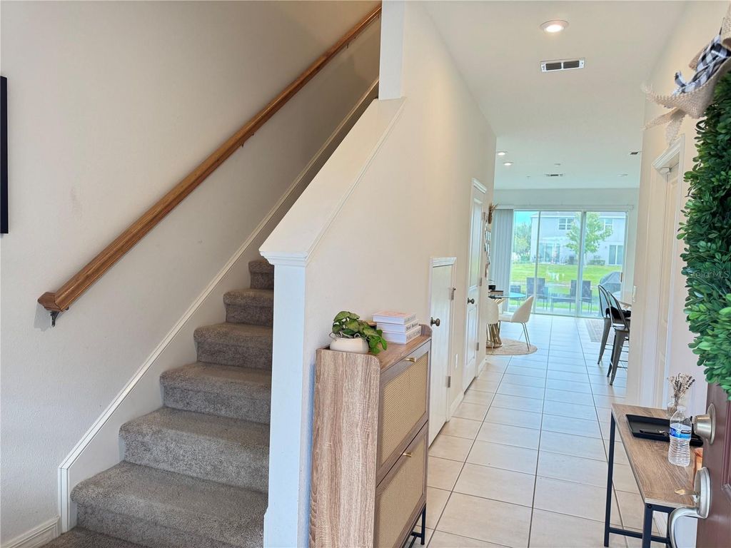 Image 20 of property listing at 2078 CRYSTAL BELL STREET, Orlando, FL 32824