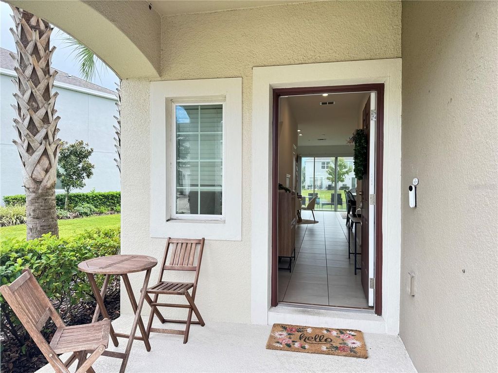 Image 5 of property listing at 2078 CRYSTAL BELL STREET, Orlando, FL 32824