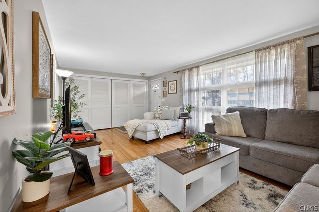 107 Sheraton Road, Onondaga, NY 13219