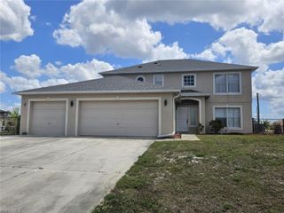 2412 King AVE N, Lehigh Acres, FL 33971