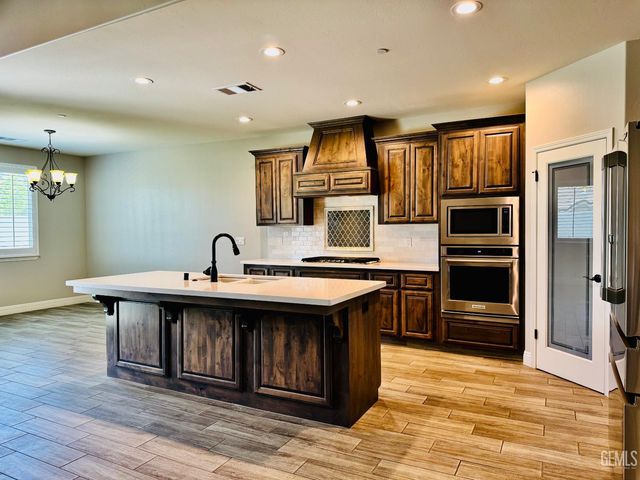 4214 Carosam Road, Bakersfield, CA 93314