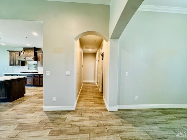 4214 Carosam Road, Bakersfield, CA 93314