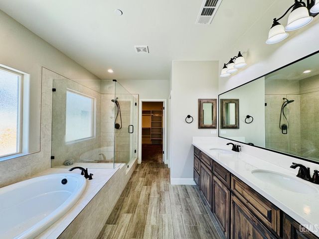 4214 Carosam Road, Bakersfield, CA 93314