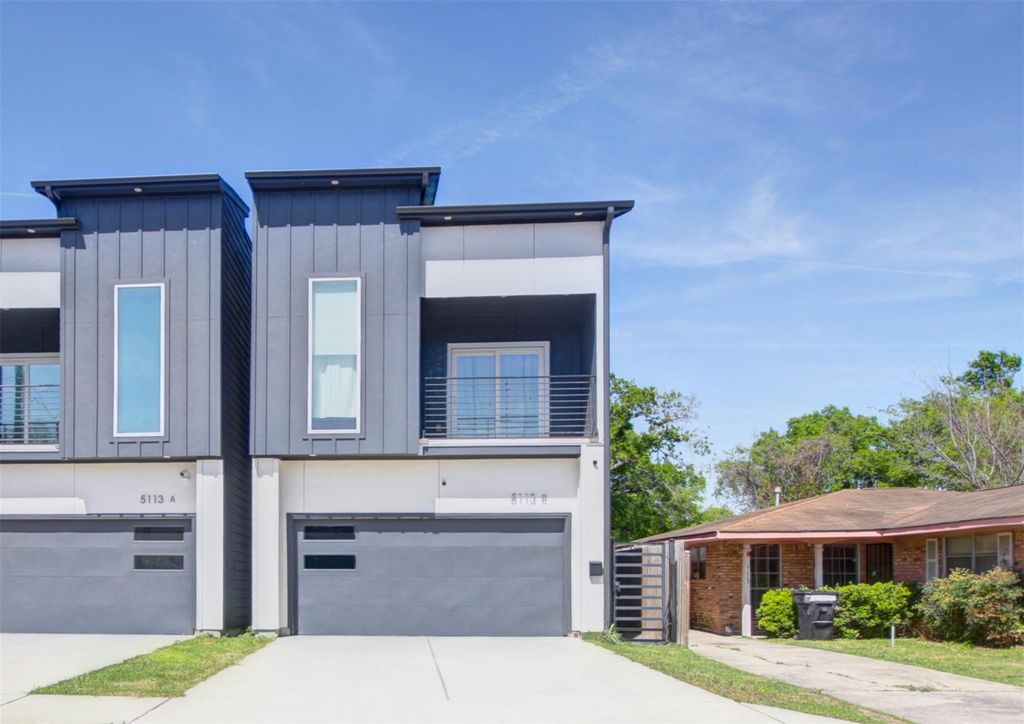 5113 Hershe Street B, Houston, TX 77020