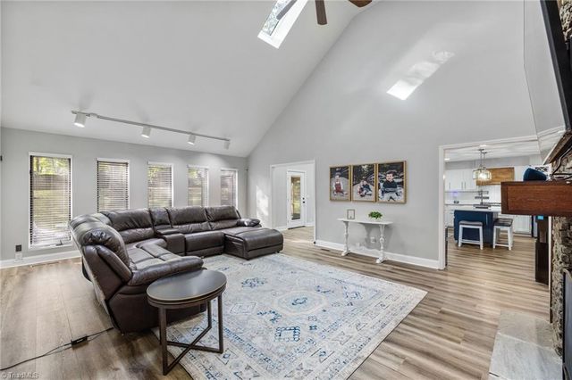 5928 Woodfield Drive, Kernersville, NC 27284