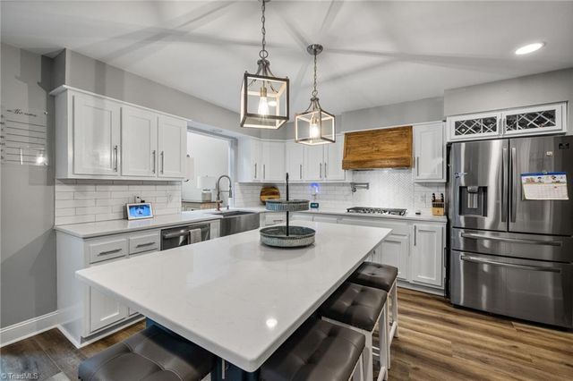 5928 Woodfield Drive, Kernersville, NC 27284