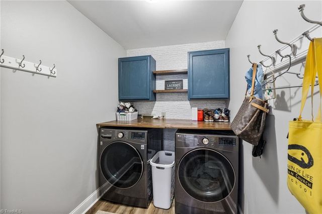 5928 Woodfield Drive, Kernersville, NC 27284