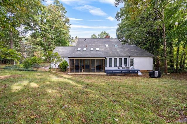 5928 Woodfield Drive, Kernersville, NC 27284