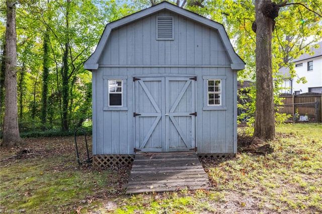 5928 Woodfield Drive, Kernersville, NC 27284