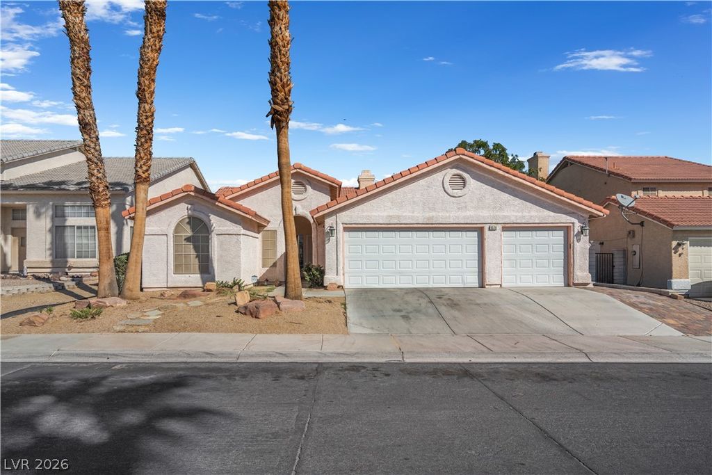 6576 Goldencreek Way, Las Vegas, NV 89108 — exterior
