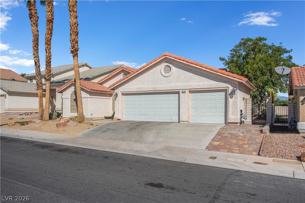6576 Goldencreek Way, Las Vegas, NV 89108 — photo 3
