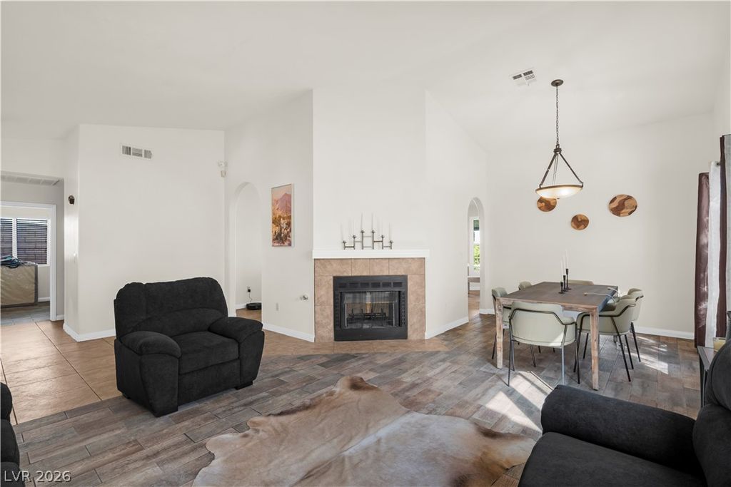 6576 Goldencreek Way, Las Vegas, NV 89108 — photo 5