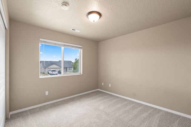 12424 W 1st Ave, Airway Heights, WA 99001