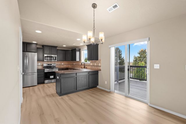 12424 W 1st Ave, Airway Heights, WA 99001