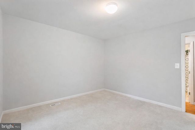 412 S MAPLE AVE, Purcellville, VA 20132