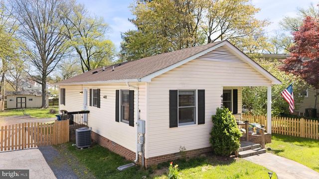 412 S MAPLE AVE, Purcellville, VA 20132